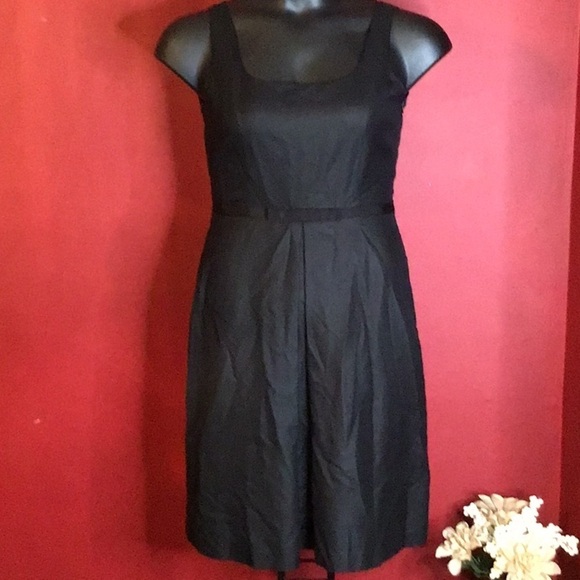 ANN TAYLOR PETITES Dresses & Skirts - ANN TAYLOR SILK PETITES DRESS SIZE 4P